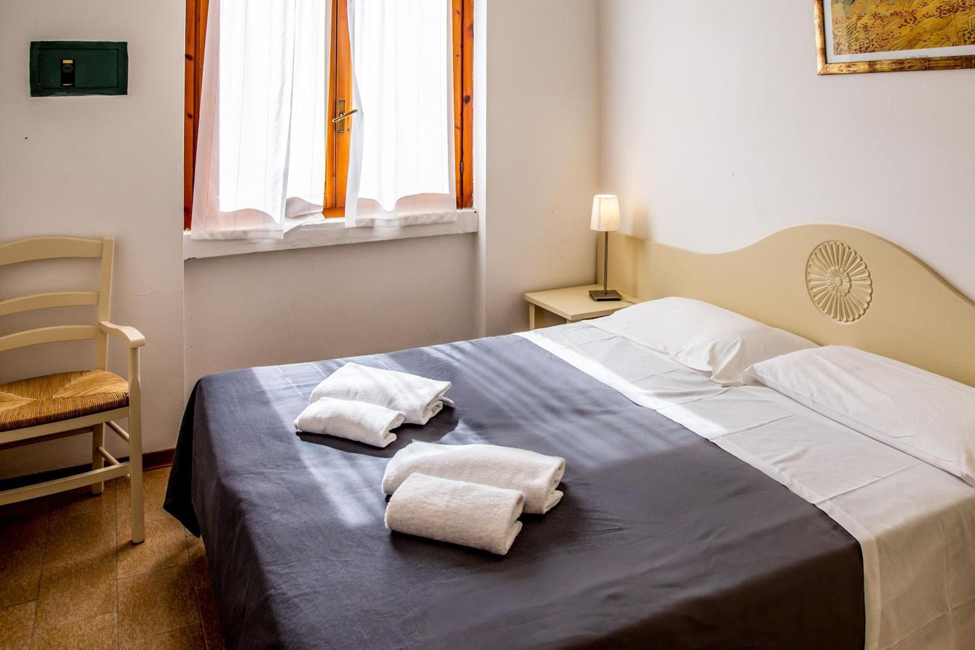 Residence Eucalipti Алгеро Екстериор снимка