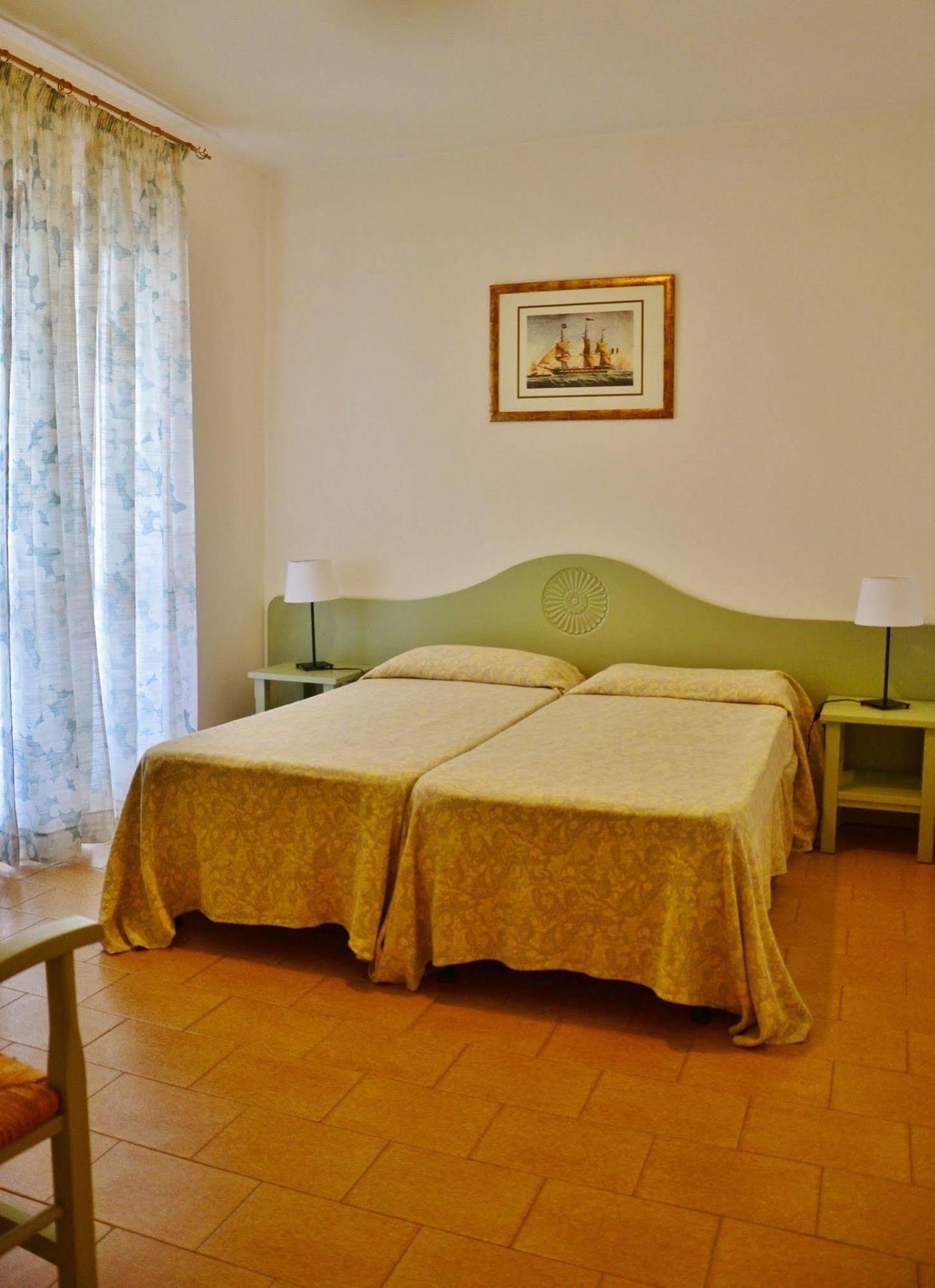Residence Eucalipti Алгеро Екстериор снимка
